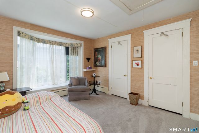 18 Rockland Park, Branford, CT 06405