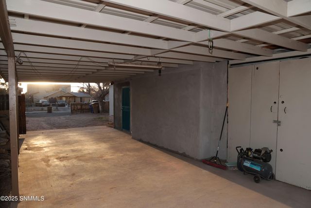 911 Luna Street, Las Cruces, NM 88001