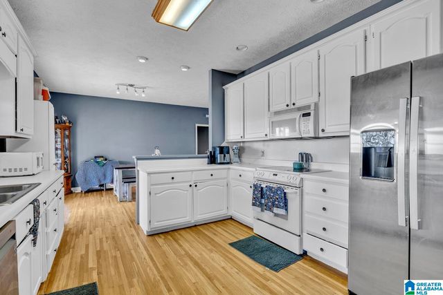 75 CHESTNUT VIEW, Hayden, AL 35079