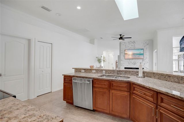 2 COVENTRY PLACE, Palm Coast, FL 32137