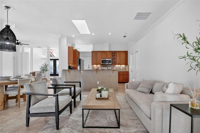 2 COVENTRY PLACE, Palm Coast, FL 32137