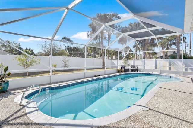 2 COVENTRY PLACE, Palm Coast, FL 32137