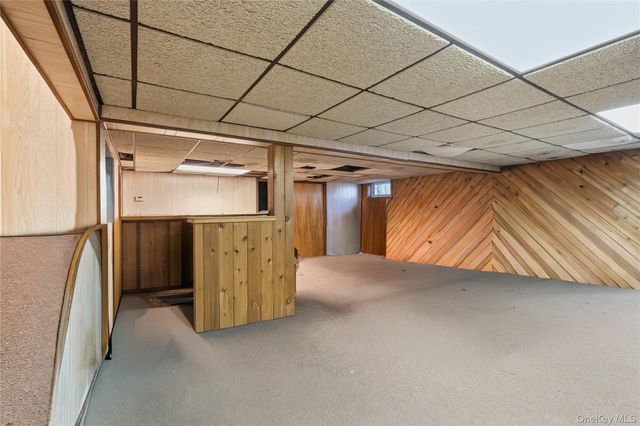 9 Beatrice Lane, Glen Cove, NY 11542