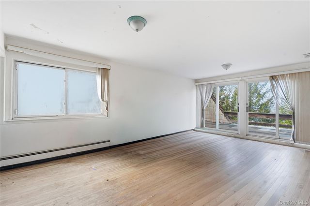 9 Beatrice Lane, Glen Cove, NY 11542