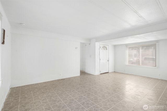 4815 Airway Drive #12, Moses Lake, WA 98837