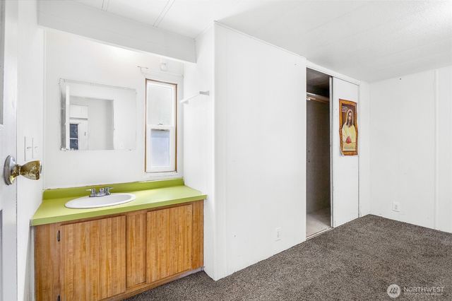 4815 Airway Drive #12, Moses Lake, WA 98837