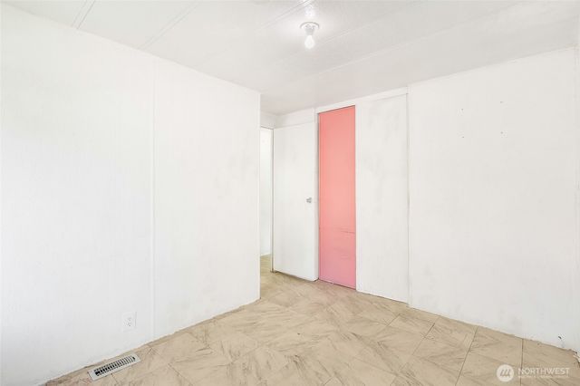 4815 Airway Drive #12, Moses Lake, WA 98837