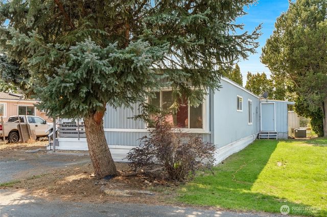 4815 Airway Drive #12, Moses Lake, WA 98837