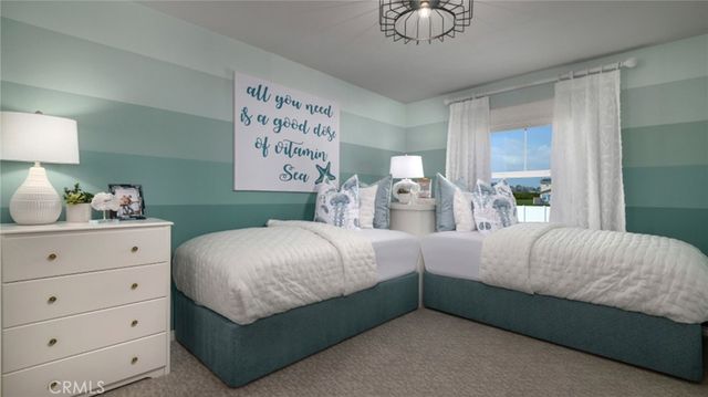 2433 Gunner Ridge Way, Rialto, CA 92377