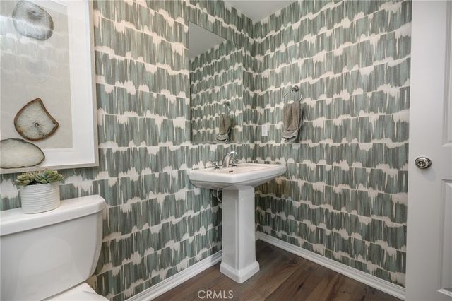 2433 Gunner Ridge Way, Rialto, CA 92377