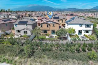 2433 Gunner Ridge Way, Rialto, CA 92377