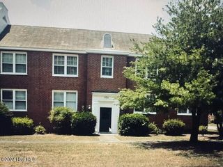 2940 Oleander Drive D-16, Wilmington, NC 28403