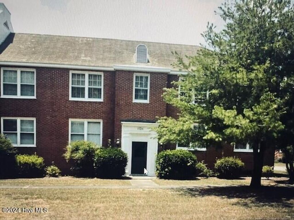 2940 Oleander Drive D-16, Wilmington, NC 28403