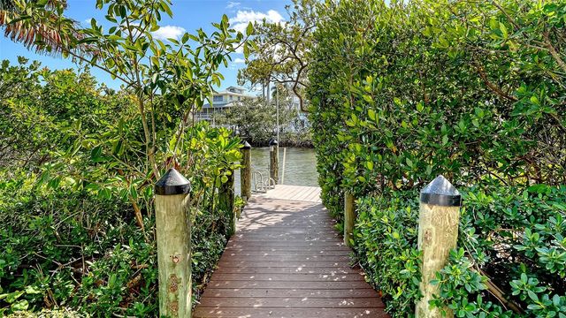 513 VILLA ROSA WAY, Anna Maria, FL 34216