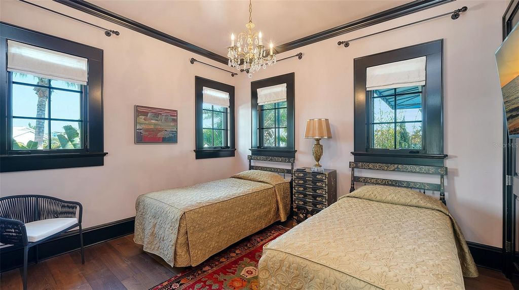 Image 20 of property listing at 513 VILLA ROSA WAY, Anna Maria, FL 34216