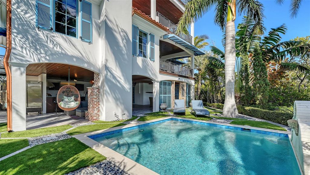 Image 29 of property listing at 513 VILLA ROSA WAY, Anna Maria, FL 34216