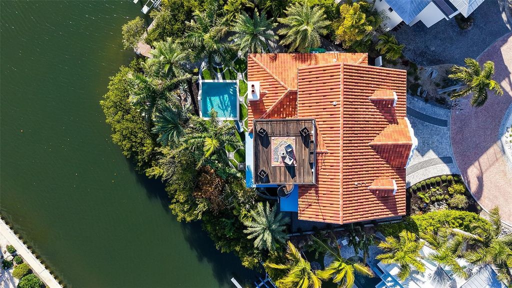 Image 34 of property listing at 513 VILLA ROSA WAY, Anna Maria, FL 34216