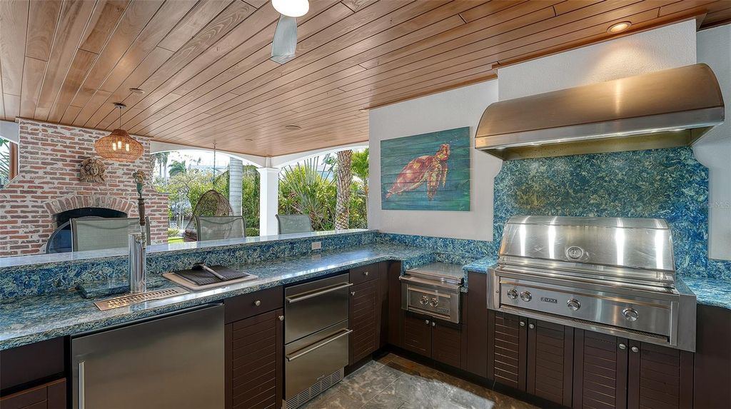 Image 53 of property listing at 513 VILLA ROSA WAY, Anna Maria, FL 34216