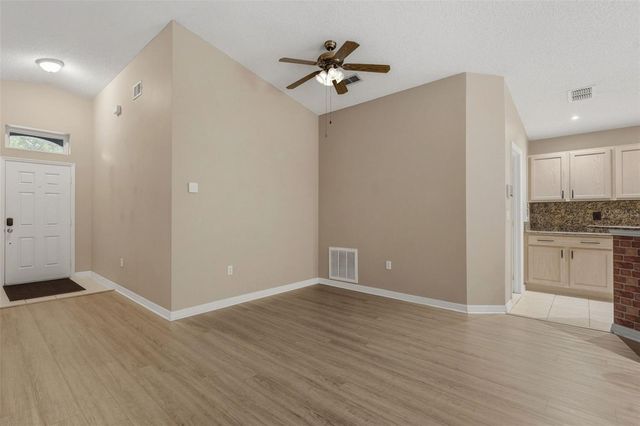 239 CHINA BERRY CIRCLE, Davenport, FL 33837