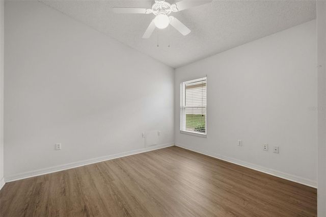 239 CHINA BERRY CIRCLE, Davenport, FL 33837