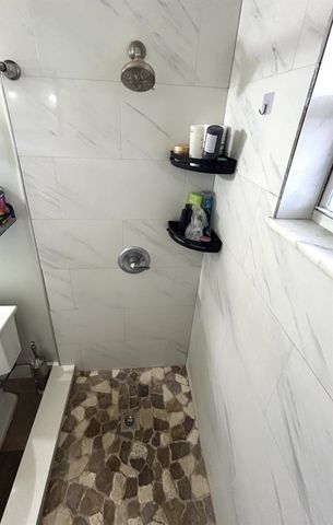 506 Davis Road 66, Palm Springs, FL 33461