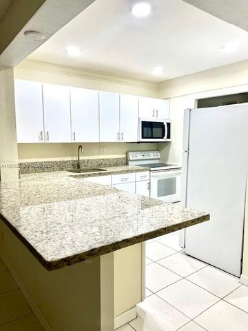 7900 S Colony Cir S 105, Tamarac, FL 33321