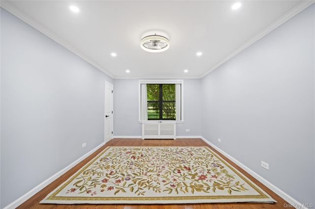75-34 Bell LF, Bayside, NY 11364
