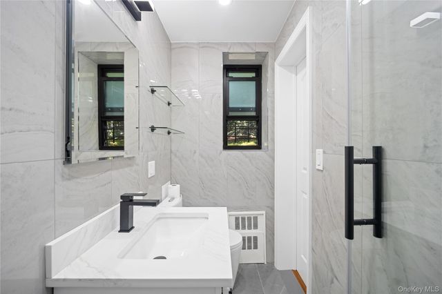75-34 Bell LF, Bayside, NY 11364