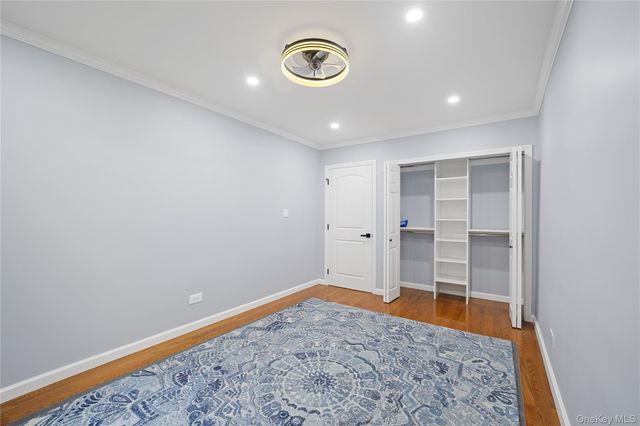75-34 Bell LF, Bayside, NY 11364