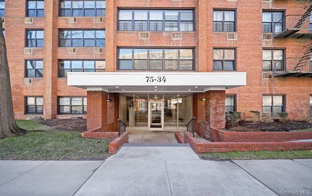 75-34 Bell LF, Bayside, NY 11364