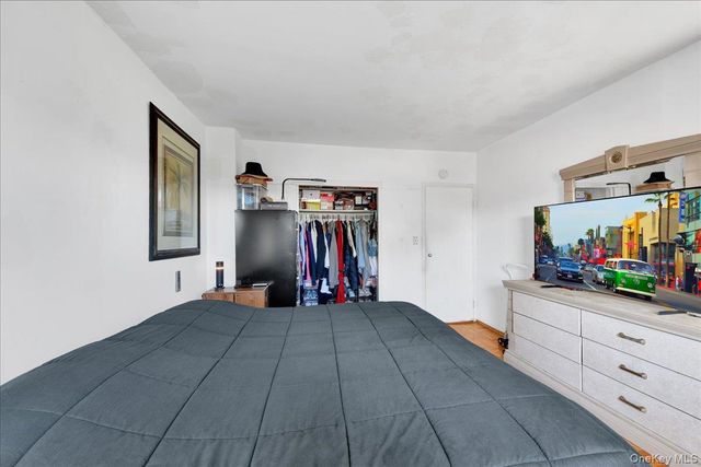 6 Fordham Hill Oval 10A, Bronx, NY 10468
