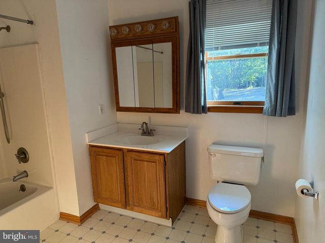 52 DUBOIS RD, Bridgeton, NJ 08302