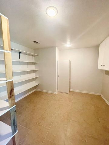144 County Road 337, Cleveland, TX 77327