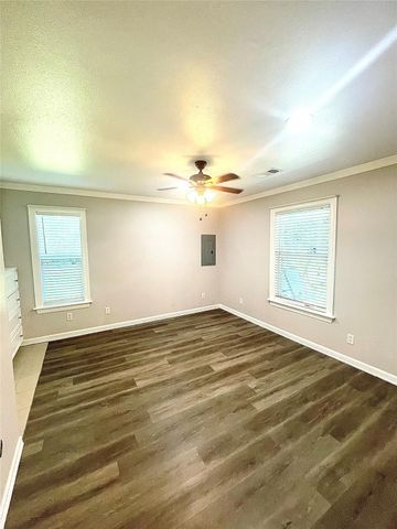 144 County Road 337, Cleveland, TX 77327