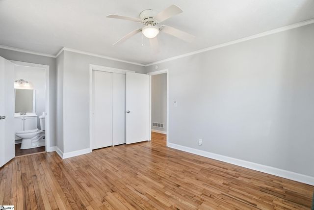 4 Neville Circle, Greenville, SC 29617