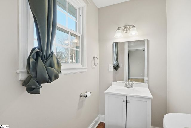 4 Neville Circle, Greenville, SC 29617