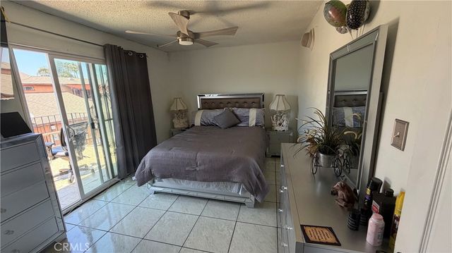 48 Paradise S, Carson, CA 90745