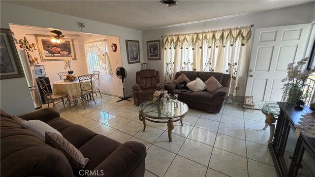 48 Paradise S, Carson, CA 90745