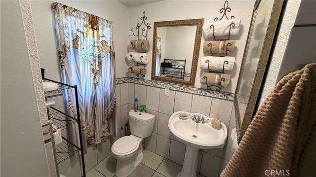 48 Paradise S, Carson, CA 90745