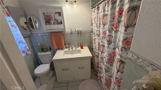 48 Paradise S, Carson, CA 90745