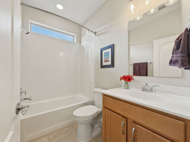 26 Firecrown, Santa Fe, NM 87508