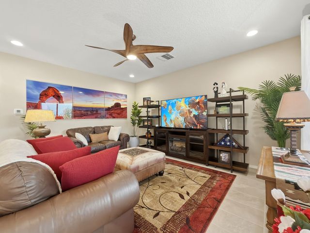 26 Firecrown, Santa Fe, NM 87508