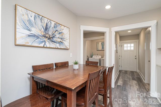 308 W sycamore Street, Lincolnton, NC 28092