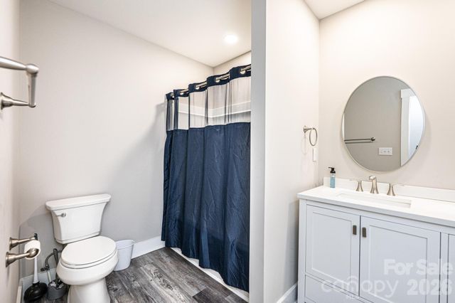 308 W sycamore Street, Lincolnton, NC 28092