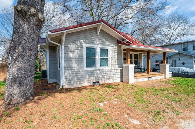 308 W sycamore Street, Lincolnton, NC 28092