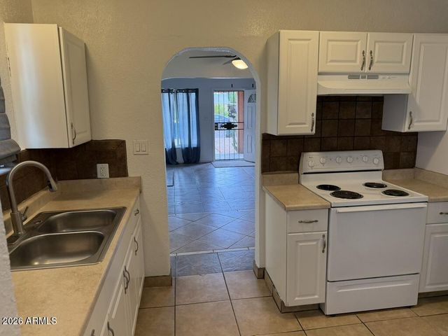 2126 E HARVARD Street A, Phoenix, AZ 85006