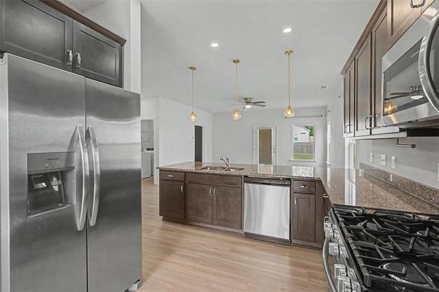 514 Denton Drive, Adairsville, GA 30103