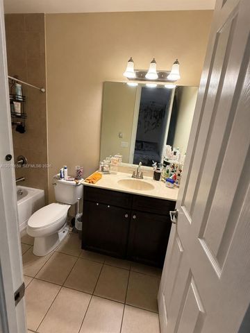 9845 NW 86th Terrace, Doral, FL 33178