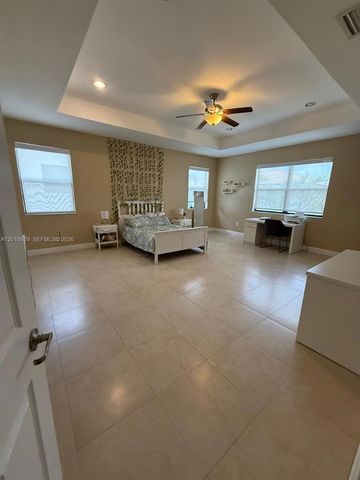9845 NW 86th Terrace, Doral, FL 33178