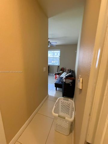 9845 NW 86th Terrace, Doral, FL 33178